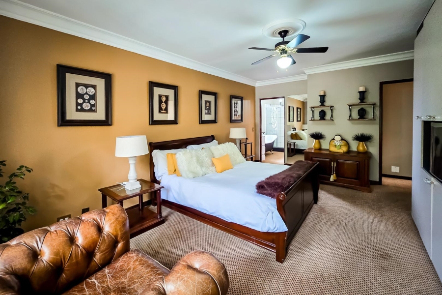 5 Bedroom Property for Sale in Kyalami Estates Gauteng