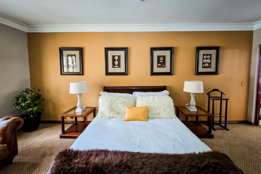 5 Bedroom Property for Sale in Kyalami Estates Gauteng