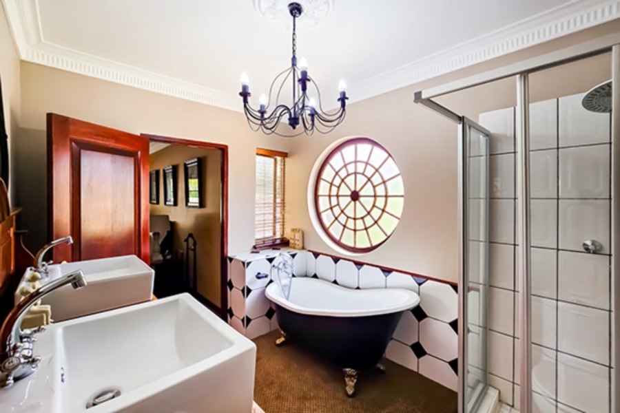 5 Bedroom Property for Sale in Kyalami Estates Gauteng