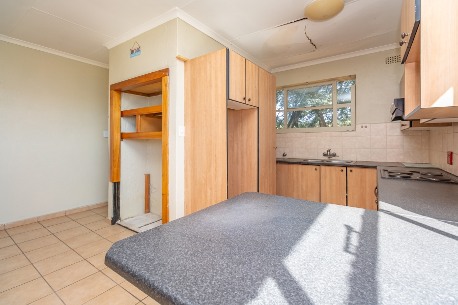 1 Bedroom Property for Sale in Northcliff Gauteng