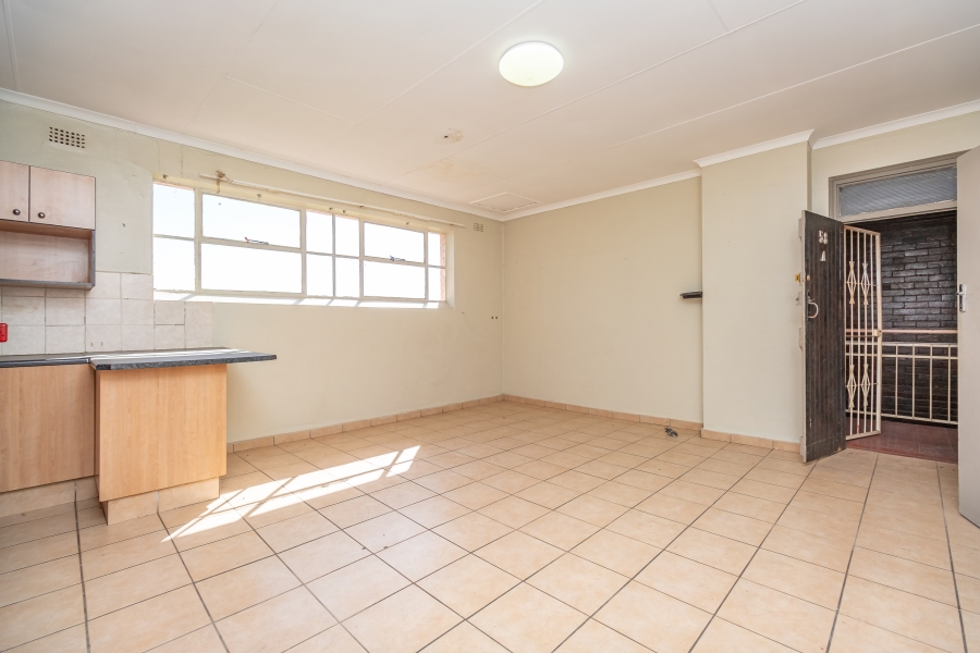 1 Bedroom Property for Sale in Northcliff Gauteng