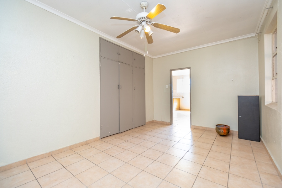 1 Bedroom Property for Sale in Northcliff Gauteng