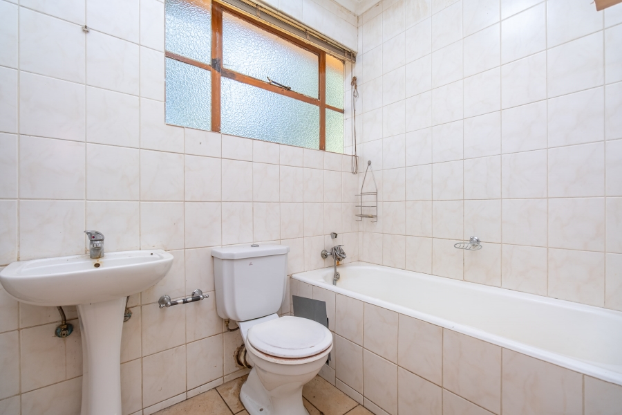 1 Bedroom Property for Sale in Northcliff Gauteng