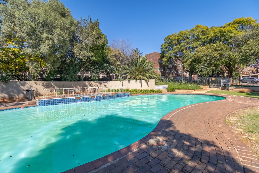 1 Bedroom Property for Sale in Northcliff Gauteng