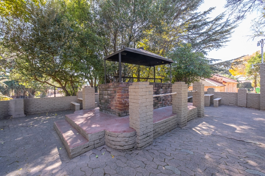 1 Bedroom Property for Sale in Northcliff Gauteng