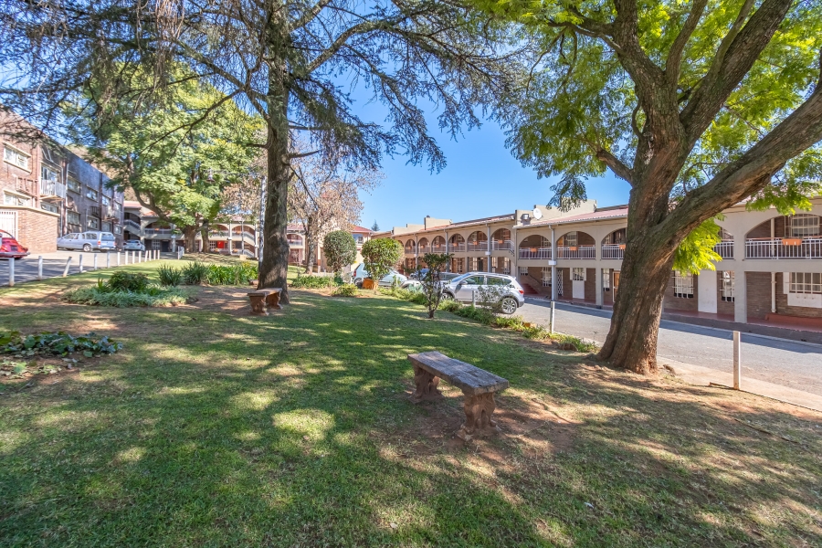 1 Bedroom Property for Sale in Northcliff Gauteng