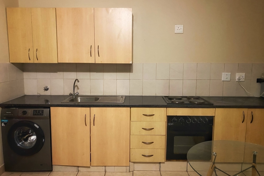 1 Bedroom Property for Sale in Honeypark Gauteng