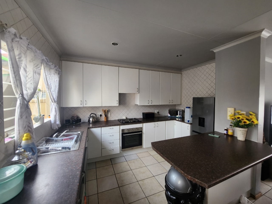 3 Bedroom Property for Sale in Freeway Park Gauteng
