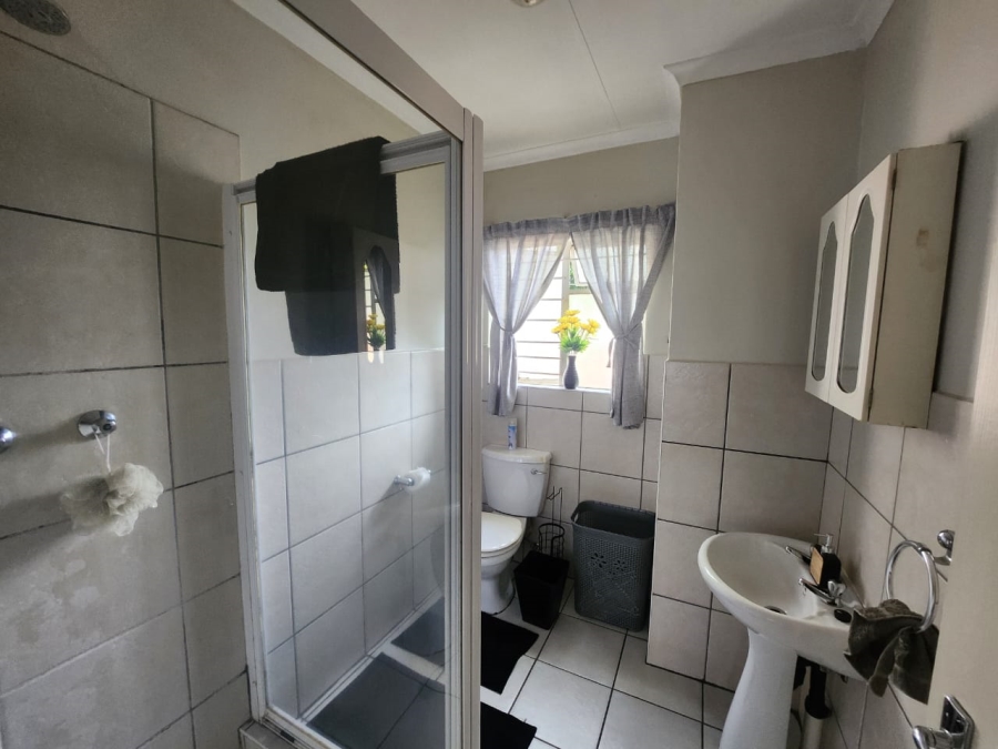 3 Bedroom Property for Sale in Freeway Park Gauteng