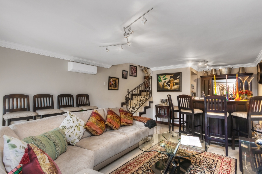 5 Bedroom Property for Sale in Kyalami Glen Estate Gauteng