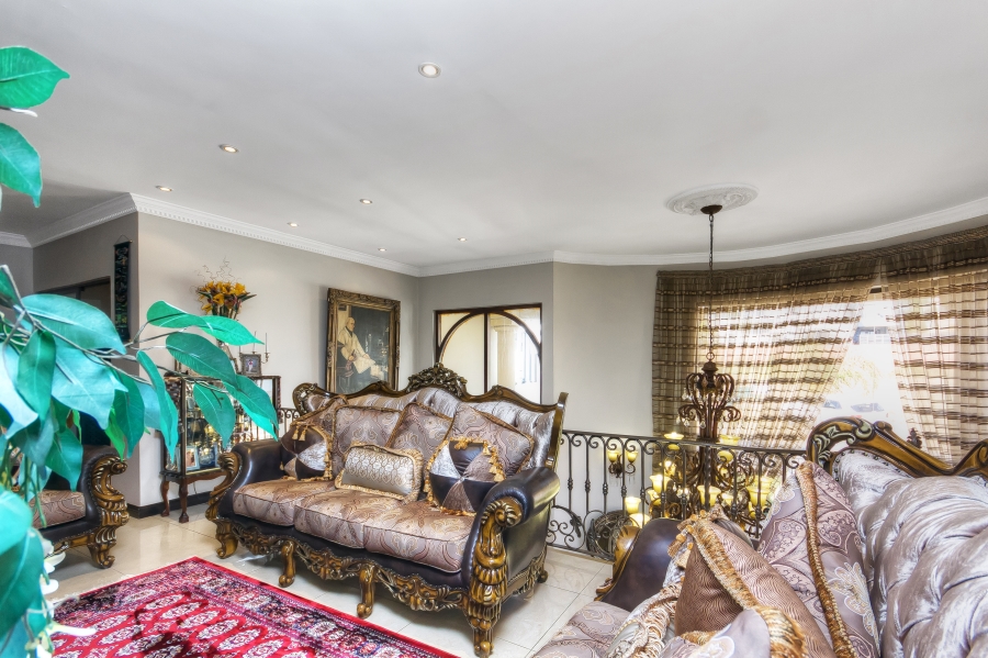 5 Bedroom Property for Sale in Kyalami Glen Estate Gauteng