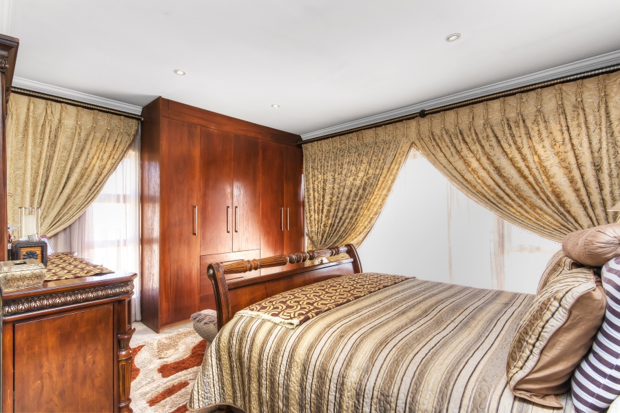 5 Bedroom Property for Sale in Kyalami Glen Estate Gauteng