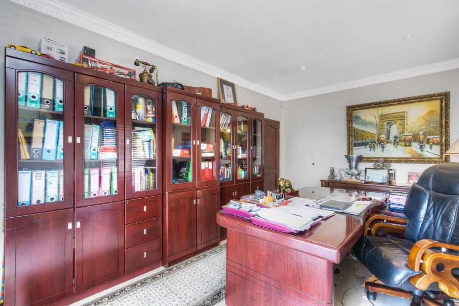 5 Bedroom Property for Sale in Kyalami Glen Estate Gauteng