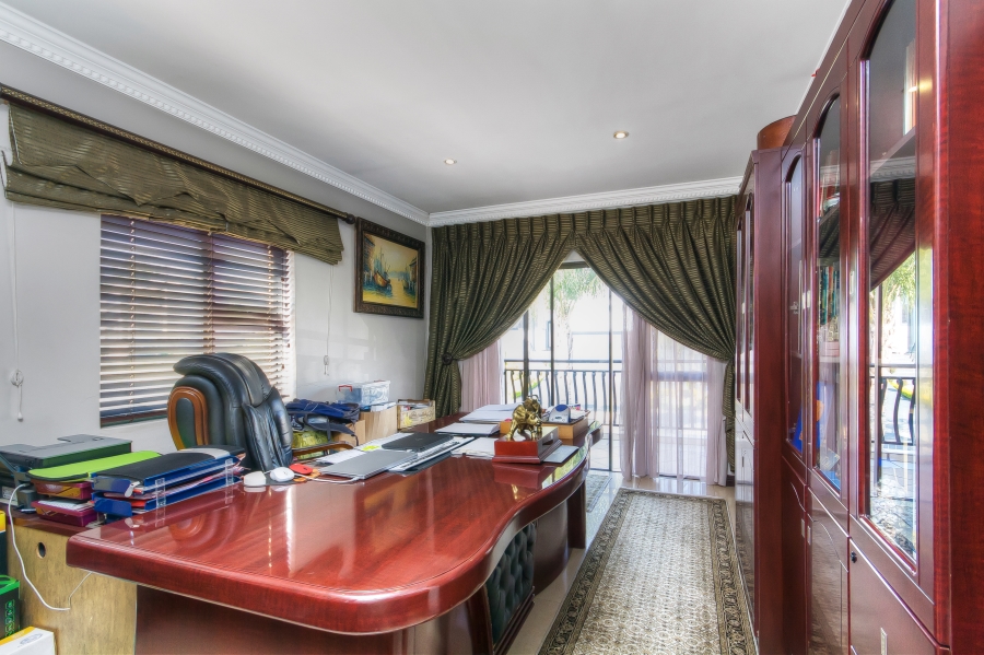 5 Bedroom Property for Sale in Kyalami Glen Estate Gauteng