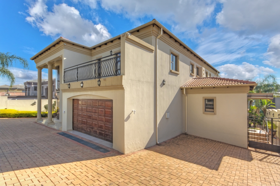 5 Bedroom Property for Sale in Kyalami Glen Estate Gauteng