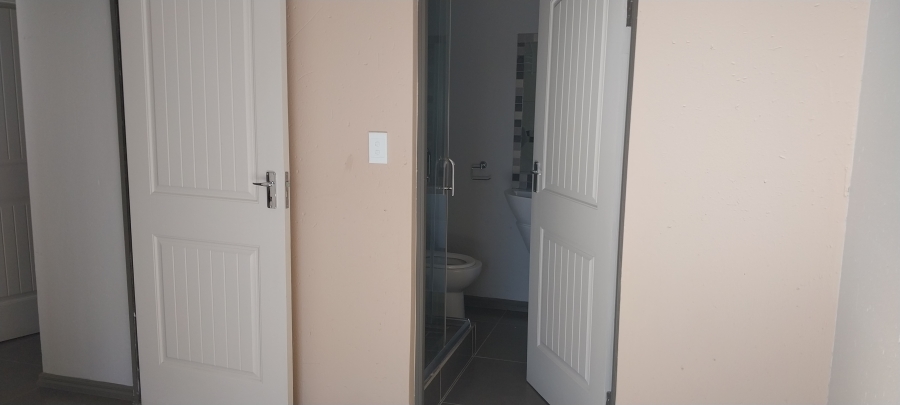To Let 2 Bedroom Property for Rent in Honeydew Gauteng
