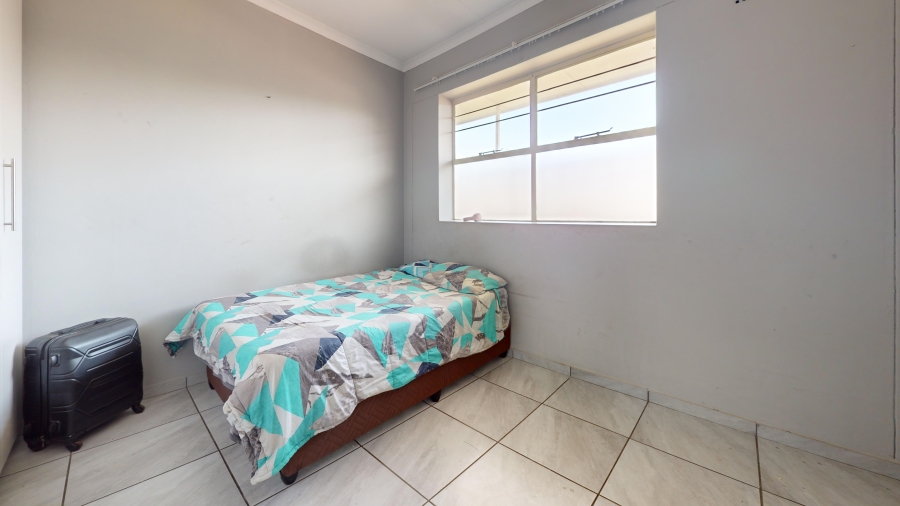2 Bedroom Property for Sale in Denlee Gauteng