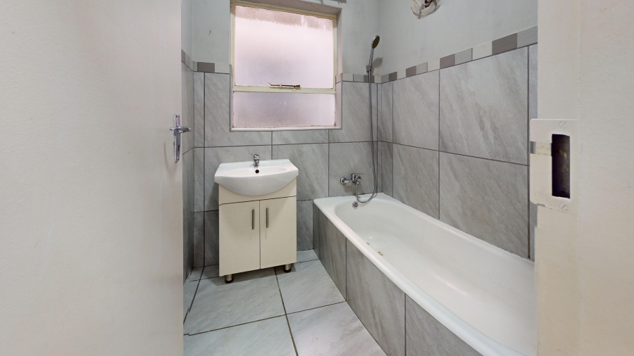 2 Bedroom Property for Sale in Denlee Gauteng