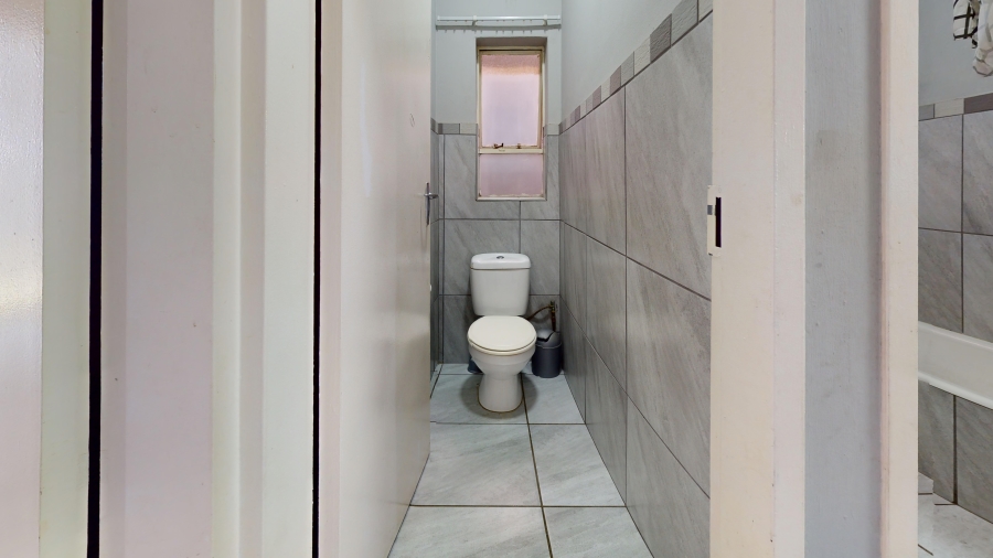 2 Bedroom Property for Sale in Denlee Gauteng