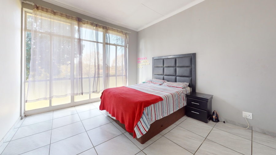 2 Bedroom Property for Sale in Denlee Gauteng