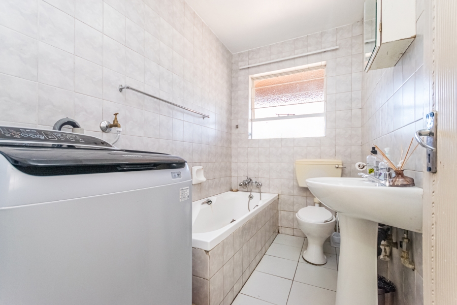 2 Bedroom Property for Sale in Florida Gauteng