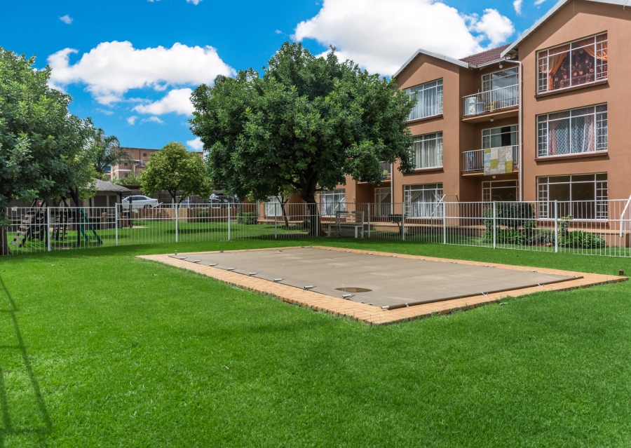 2 Bedroom Property for Sale in Florida Gauteng