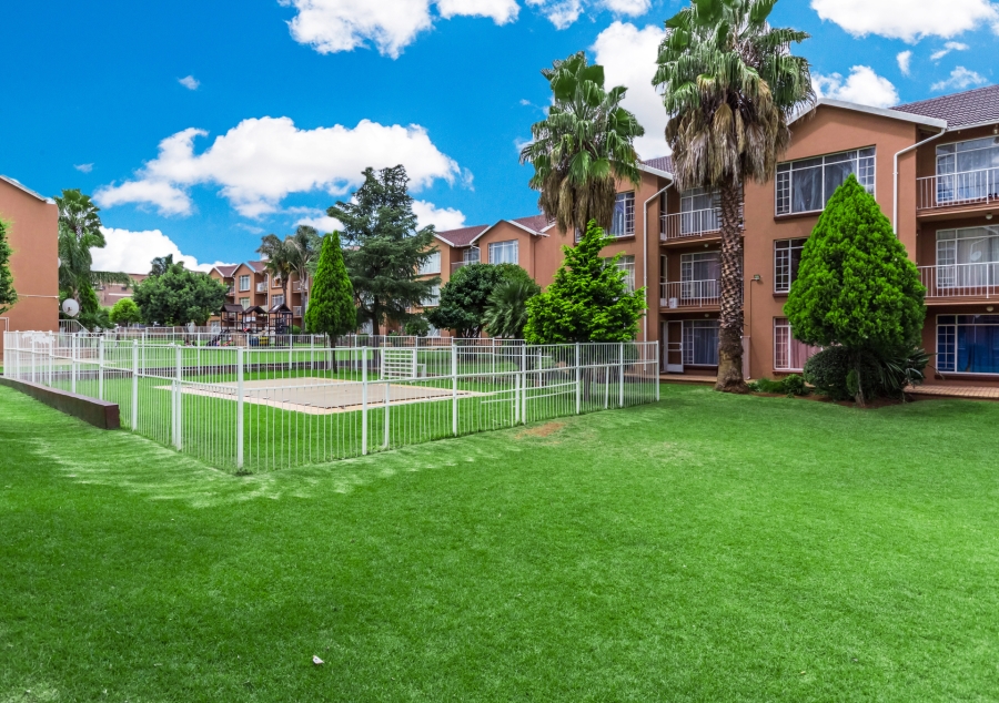 2 Bedroom Property for Sale in Florida Gauteng