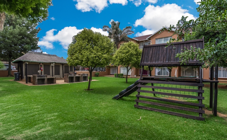 2 Bedroom Property for Sale in Florida Gauteng