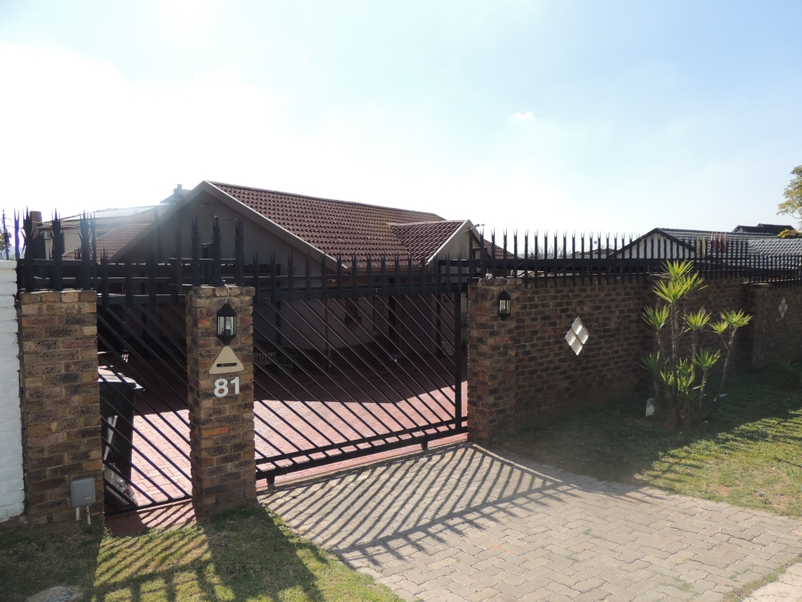 3 Bedroom Property for Sale in Elandspark Gauteng