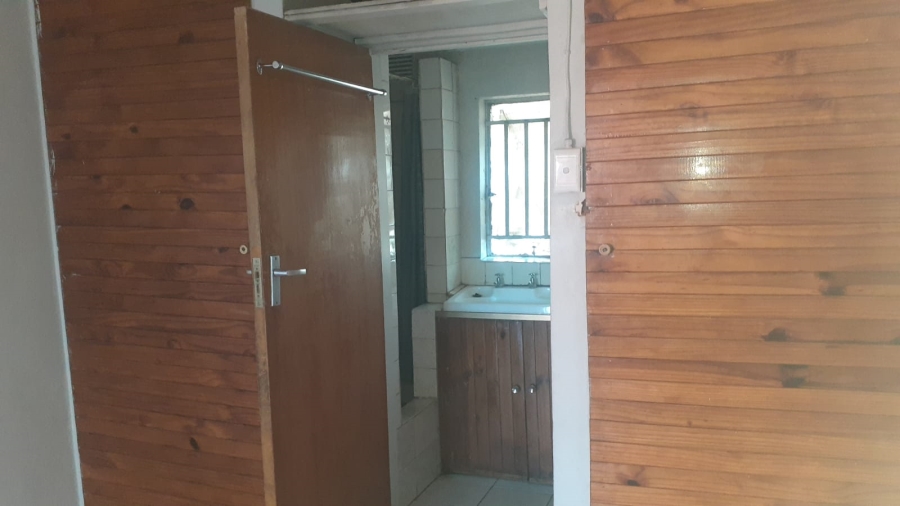 4 Bedroom Property for Sale in Vanderbijlpark CW 5 Gauteng
