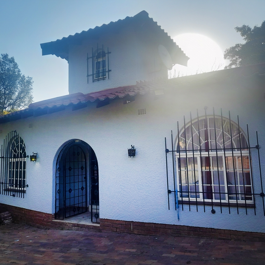 To Let 4 Bedroom Property for Rent in Bryanston Gauteng