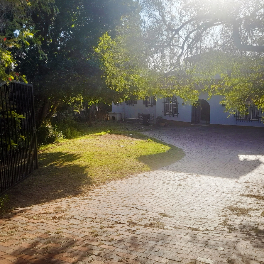 To Let 4 Bedroom Property for Rent in Bryanston Gauteng