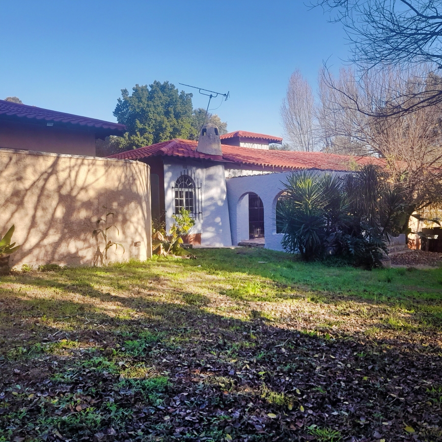To Let 4 Bedroom Property for Rent in Bryanston Gauteng