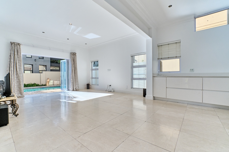 To Let 5 Bedroom Property for Rent in Waterfall Country Village Gauteng
