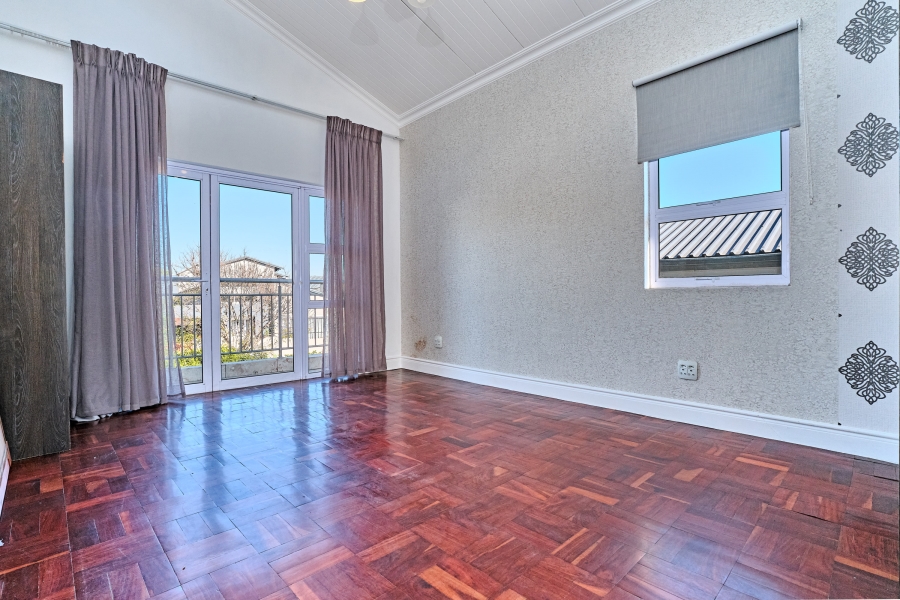 To Let 5 Bedroom Property for Rent in Waterfall Country Village Gauteng