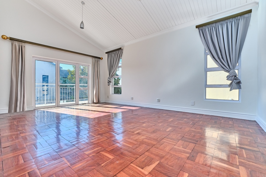 To Let 5 Bedroom Property for Rent in Waterfall Country Village Gauteng