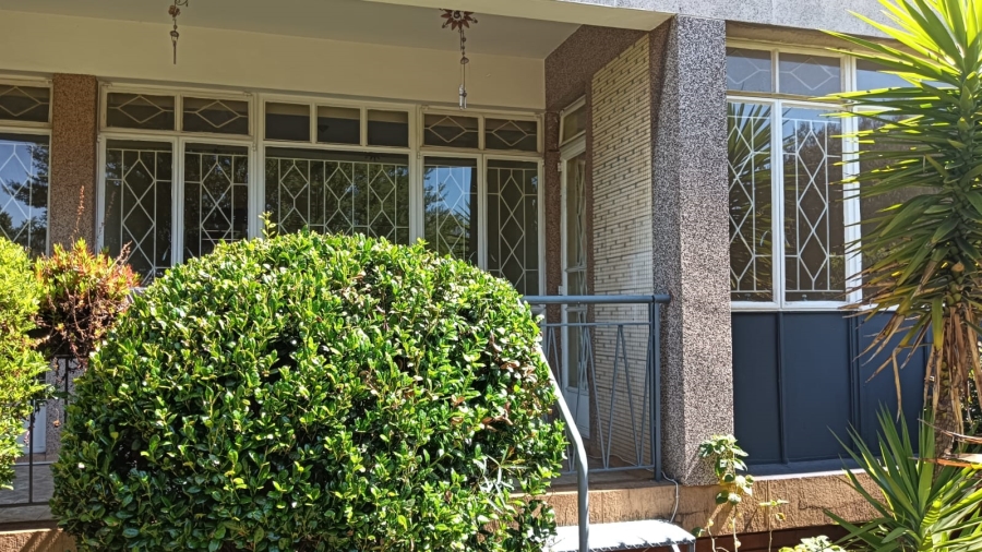To Let 2 Bedroom Property for Rent in Monument Gauteng