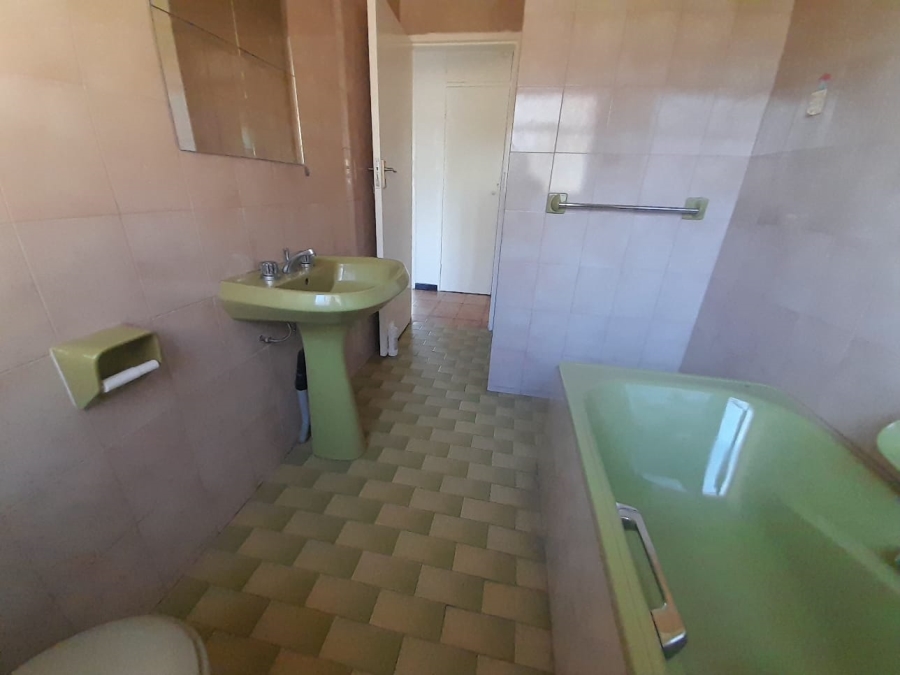 To Let 5 Bedroom Property for Rent in Randpark Ridge Gauteng