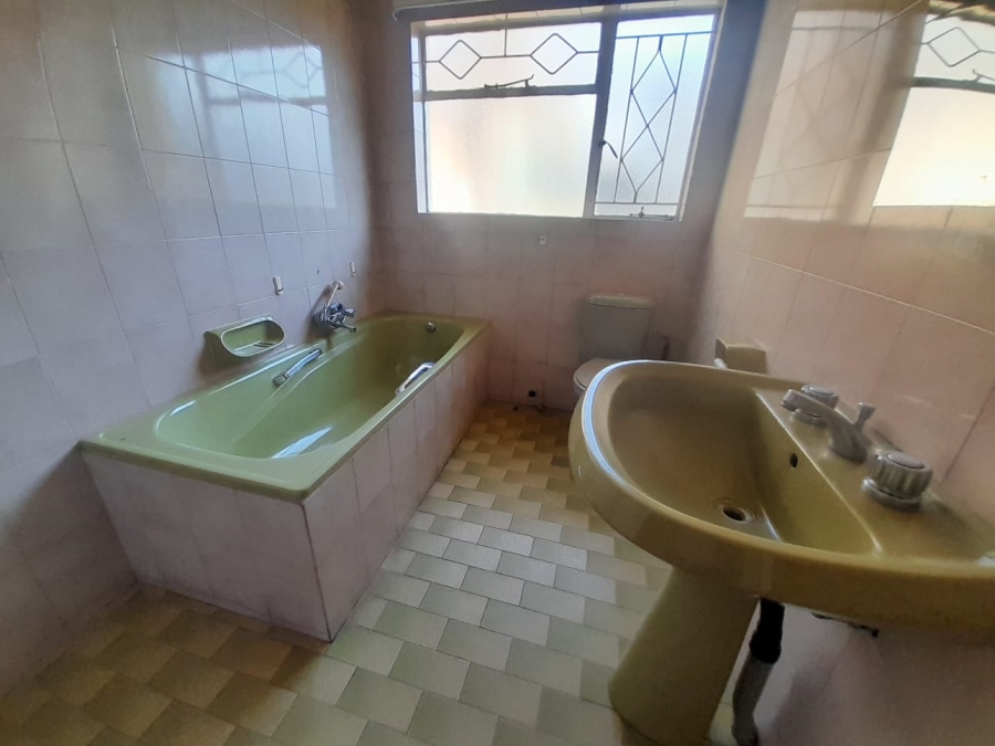 To Let 5 Bedroom Property for Rent in Randpark Ridge Gauteng