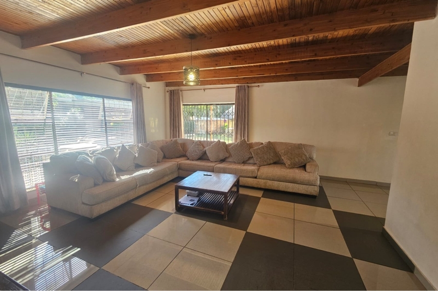 4 Bedroom Property for Sale in Wierda Park Gauteng