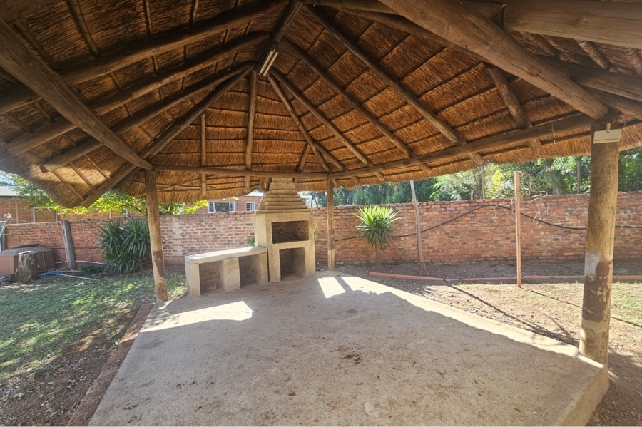 4 Bedroom Property for Sale in Wierda Park Gauteng