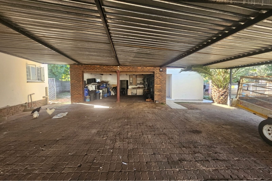 4 Bedroom Property for Sale in Wierda Park Gauteng