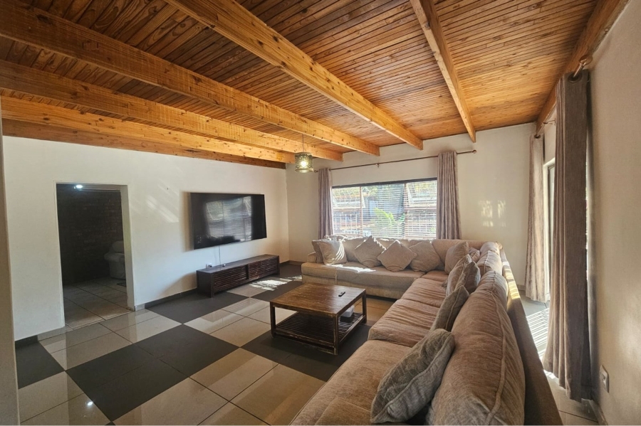 4 Bedroom Property for Sale in Wierda Park Gauteng
