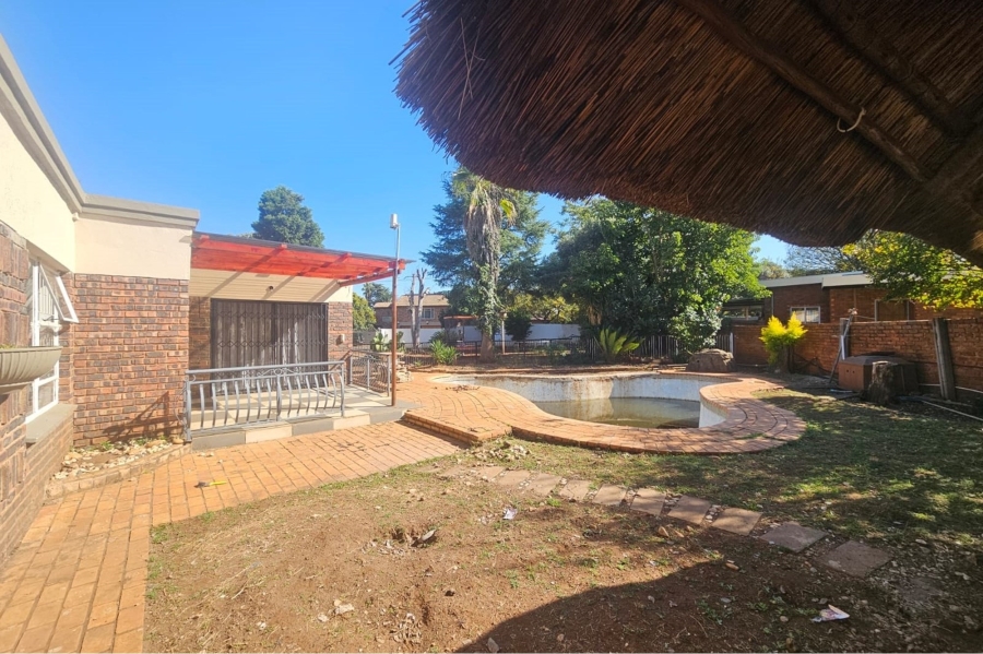 4 Bedroom Property for Sale in Wierda Park Gauteng