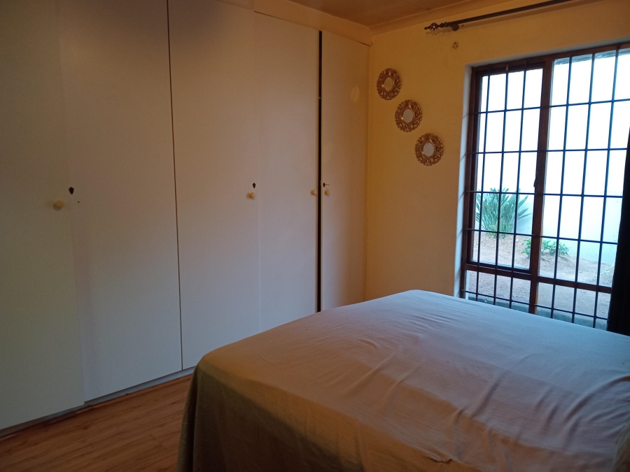 2 Bedroom Property for Sale in Corlett Gardens Gauteng