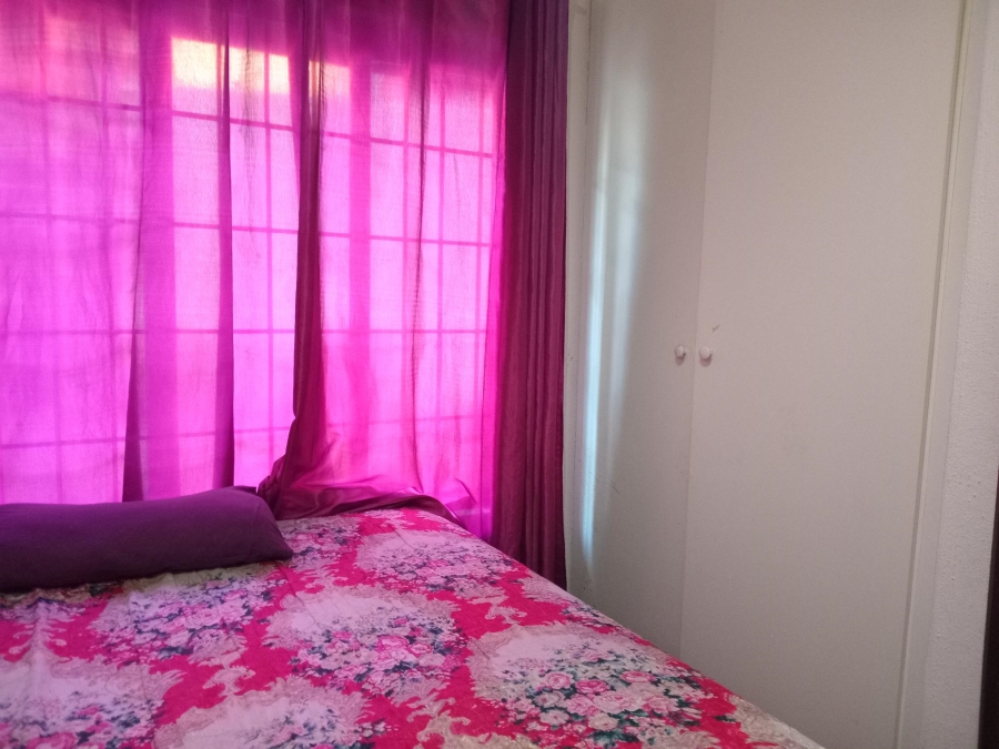 2 Bedroom Property for Sale in Corlett Gardens Gauteng