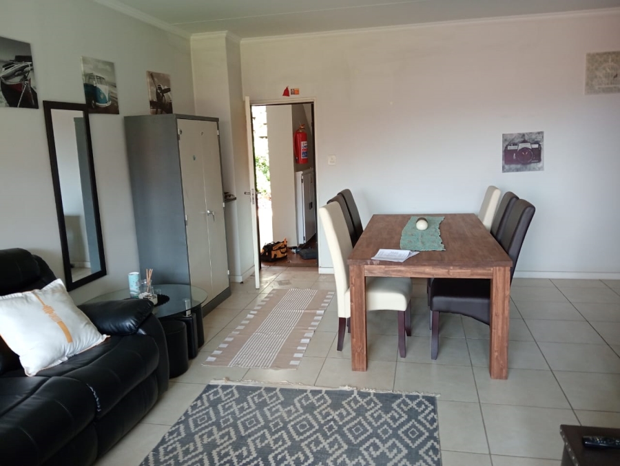 3 Bedroom Property for Sale in Oakdene Gauteng