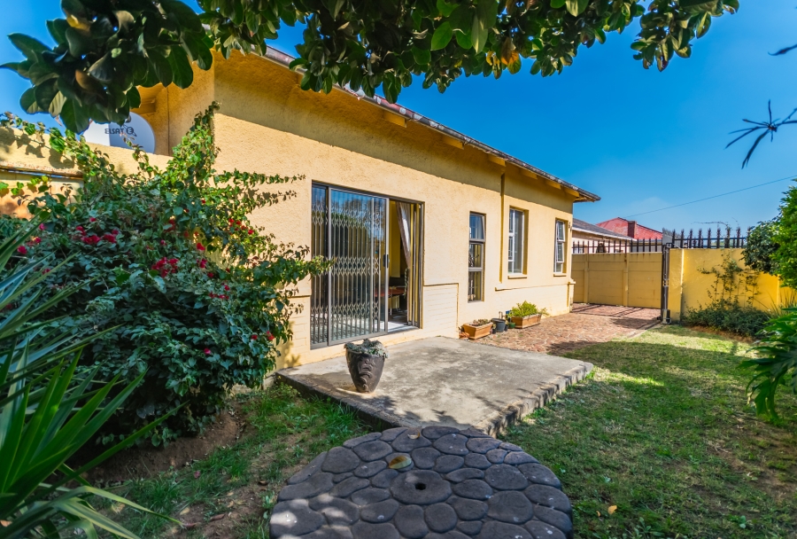 2 Bedroom Property for Sale in Florida Gauteng