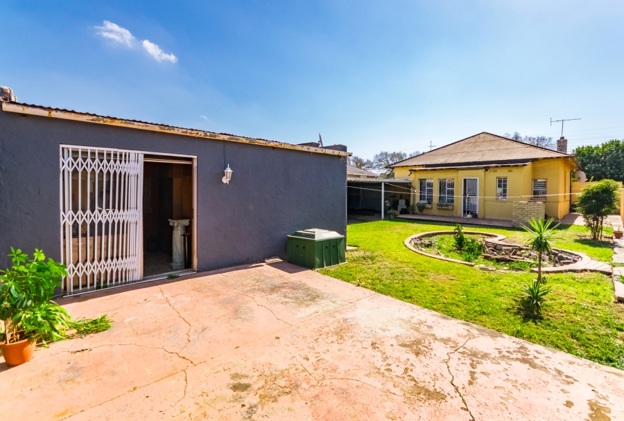 2 Bedroom Property for Sale in Florida Gauteng