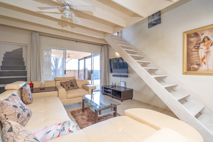 3 Bedroom Property for Sale in Broadacres Gauteng
